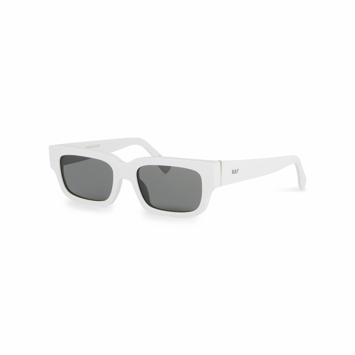 Roma White 54